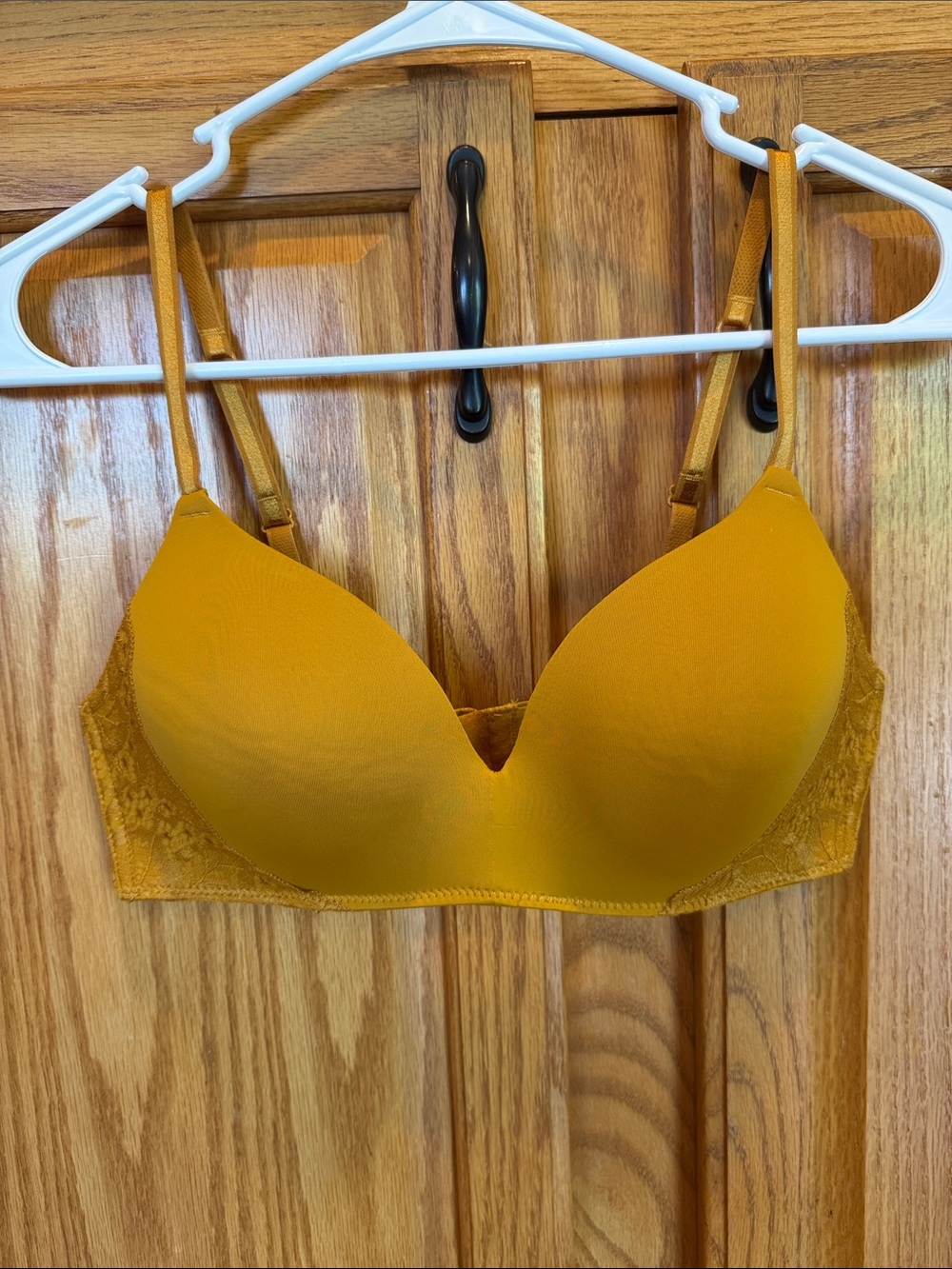 ⚡️59 Auden The Bliss T-Shirt Bra 34B Mustard Yellow Wireless Lightly Lined Lace